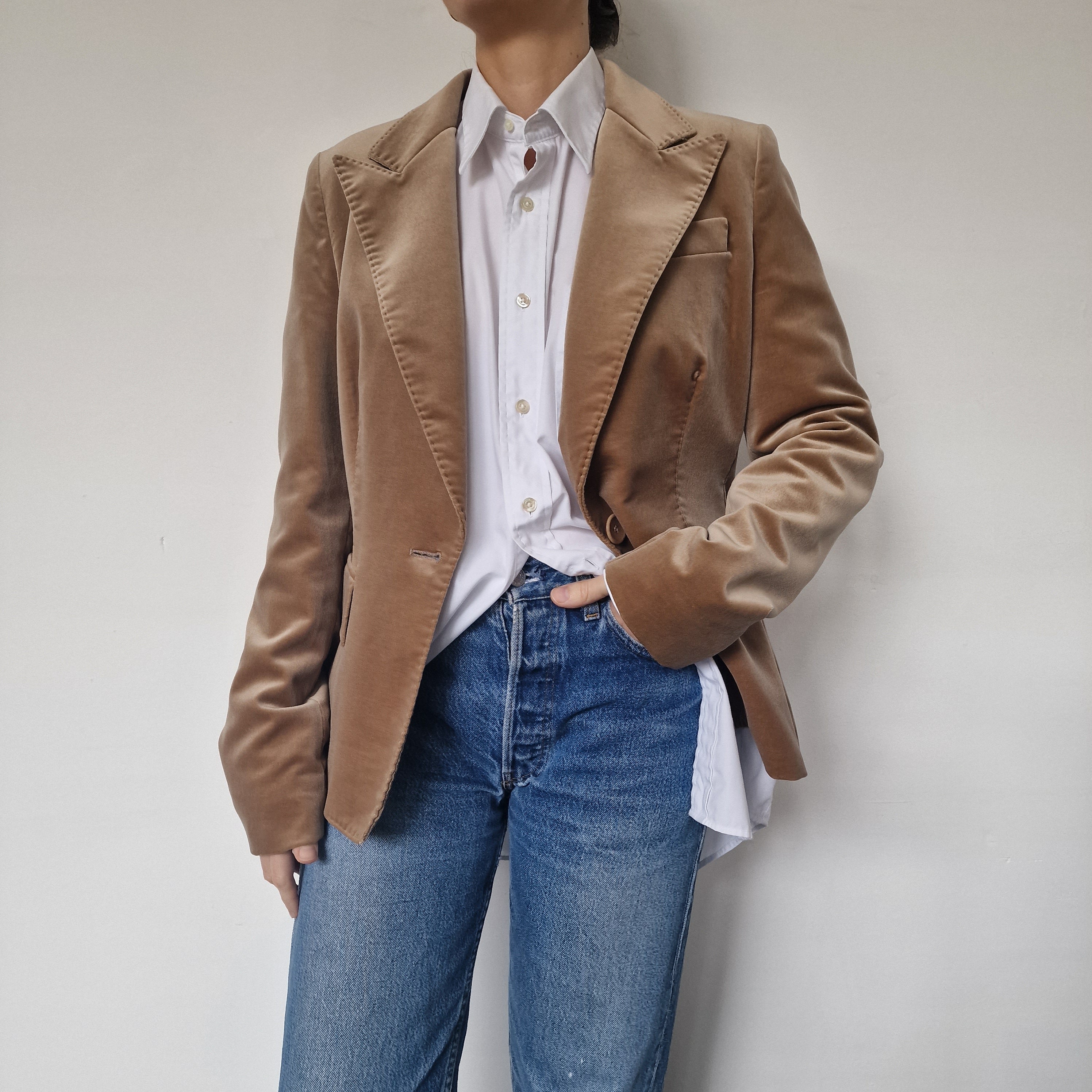 Beige velvet outlet blazer